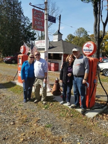 Nathan Hale Car Show - Vintage Gas Station